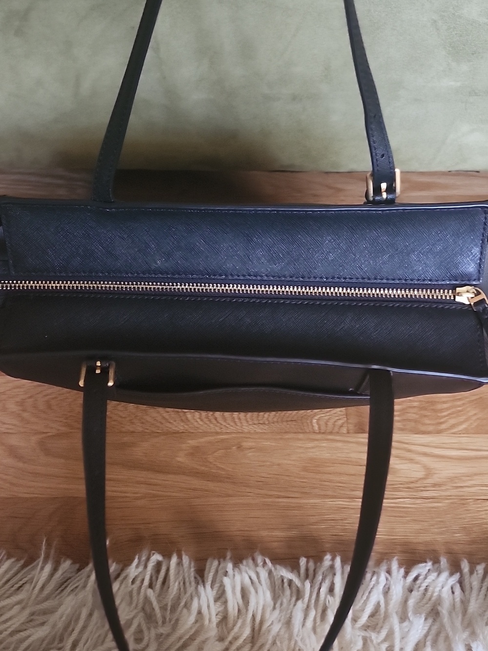 Tory Burch Emerson Purse - Picture 4 of 13